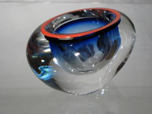 Petit Vase Bleu  Cristal +24%plomb. pièce unique 