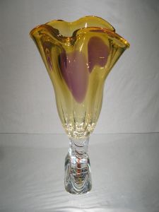 Vase en cristal +24%plomb. pièce unique signée 