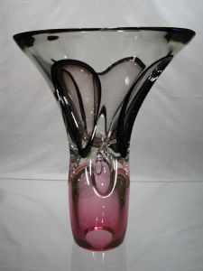 Vase Artistique Grand Modele Rubis Noir Cristal +24%plomb