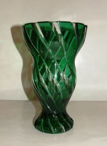 Vase vert en Cristal de Bohème 