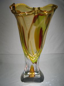 Vase en cristal +24%plomb. pièce unique signée