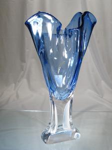 Vase en cristal +24%plomb bleu original Pièce unique signée Jablonski