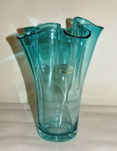 Vase plissé en éventail cristal turquoise