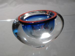 Petit Vase Bleu  Cristal +24%plomb. pièce unique 